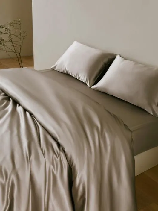 25 Momme Seamless And Luxury Silk Fitted Sheet From LILYSILK Home Lilysilk Silk Sheets
