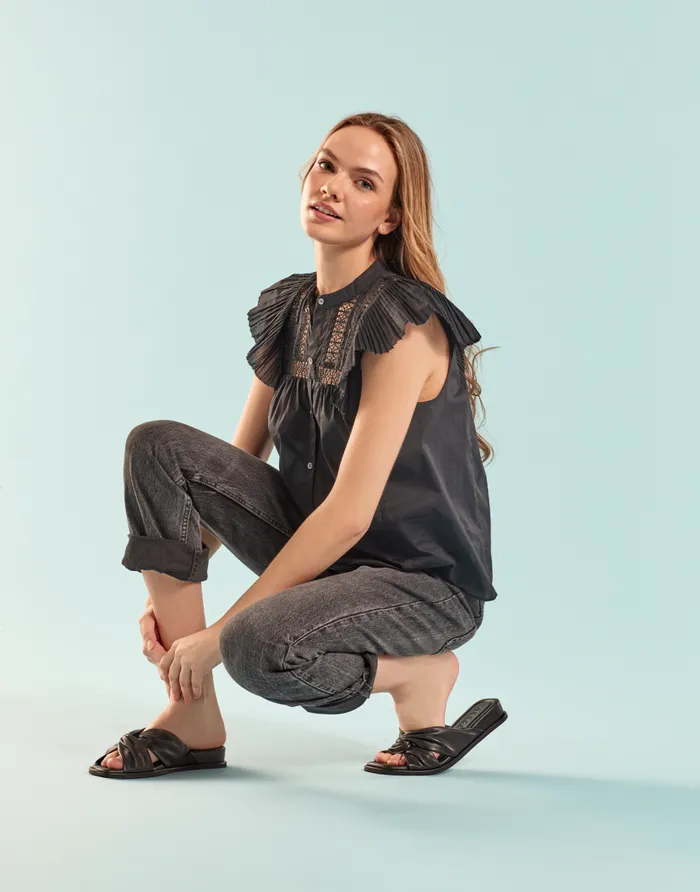 Aerosoles Comfortable Women039s Knotted Mini Wedge Slide Sandal In Black Leather Black Leather Women Clogs and Mules