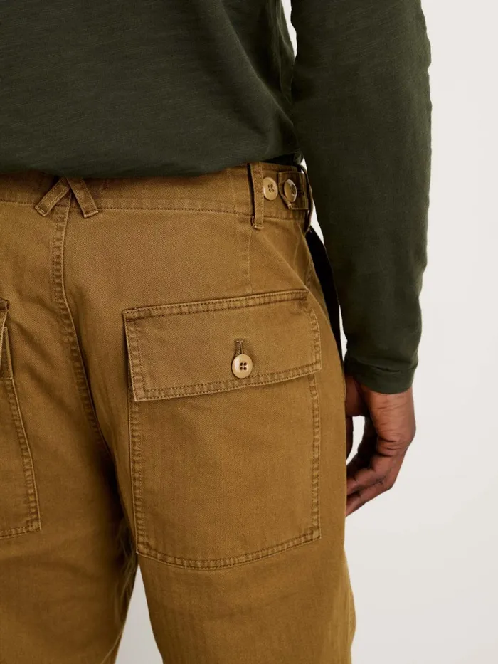 Alex Mill Pants Men Field Pant In Herringbone Dark Khaki