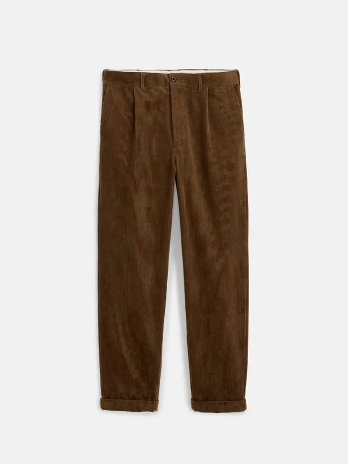 Alex Mill Pants Men Standard Pleated Pant In Corduroy Saddle