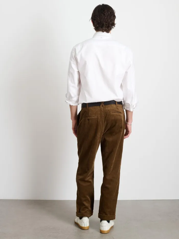 Alex Mill Pants Men Standard Pleated Pant In Corduroy Saddle