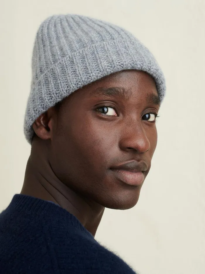 Alex Mill Women Cashmere Beanie Light Heather Grey Alex Mill Women Cashmere Beanie Light Heather Grey