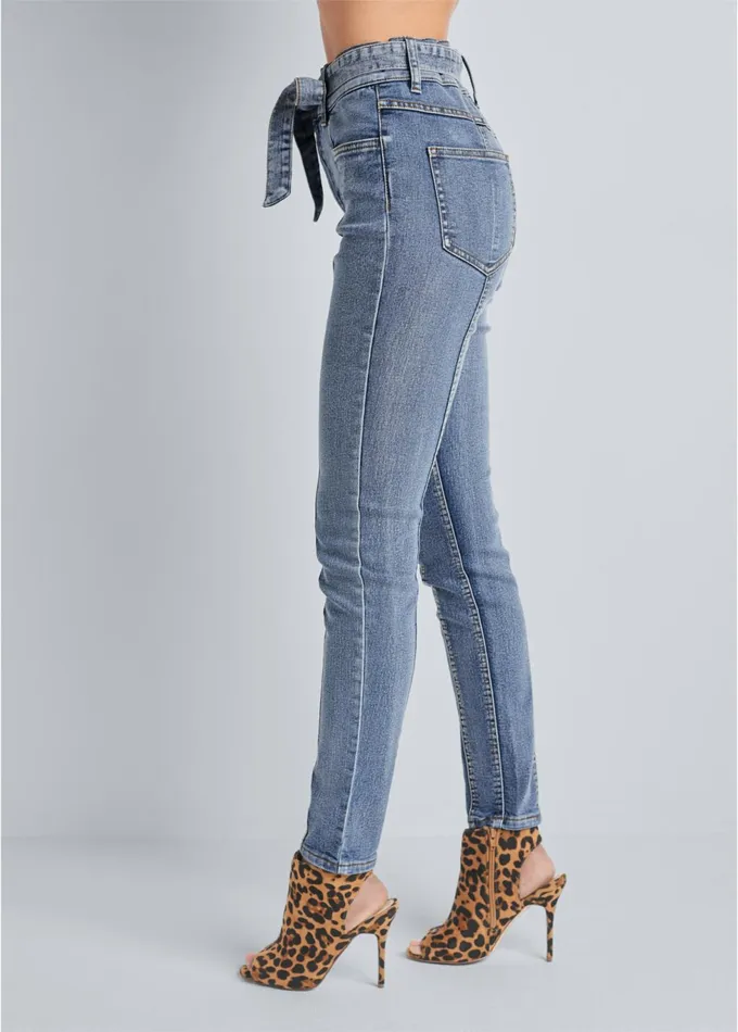 BELTED PINTUCK SKINNY JEANS Light Wash Women VENUS Skinny