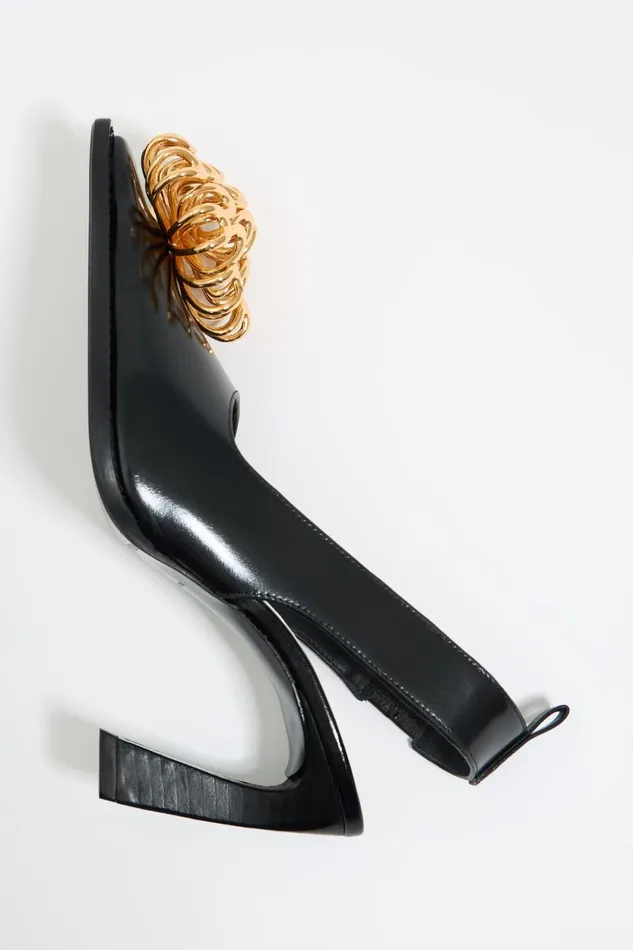 Black Leather Slingback Court Shoe With Flower Black Women Bimba Y Lola Court Shoes