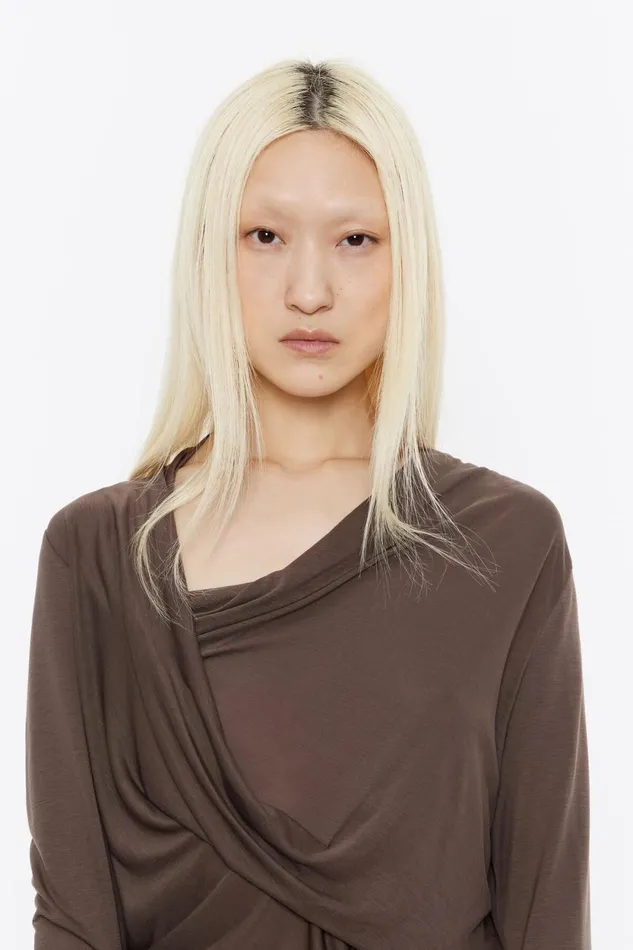 Brown Fluid Neckline Tshirt Brown Women Bimba Y Lola TShirts Brown Fluid Neckline Tshirt Brown Women Bimba Y Lola TShirts