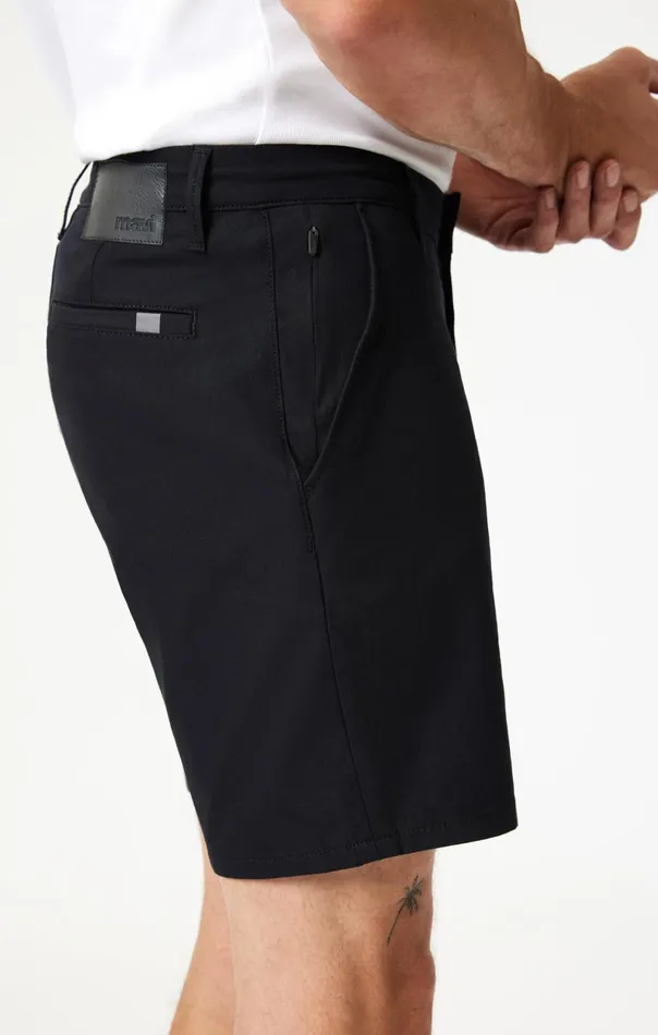 Darren Chino Shorts In Black True Move Men Mavi Jeans Shorts