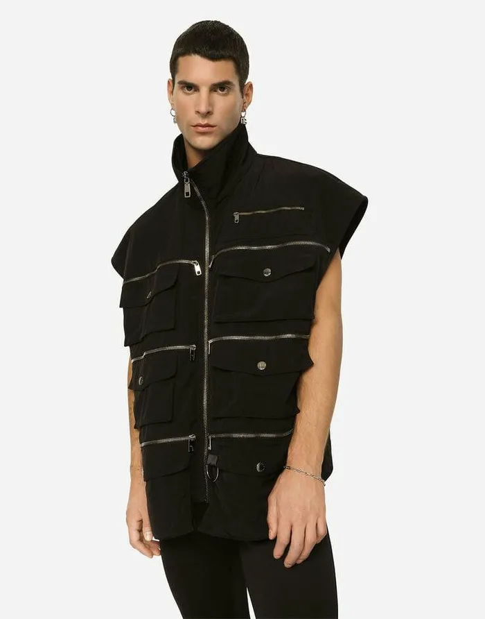 Dolce and Gabbana Coats And Jackets Men Sleeveless Highneck Cordura Jacket Black Dolce and Gabbana Coats And Jackets Men Sleeveless Highneck Cordura Jacket Black