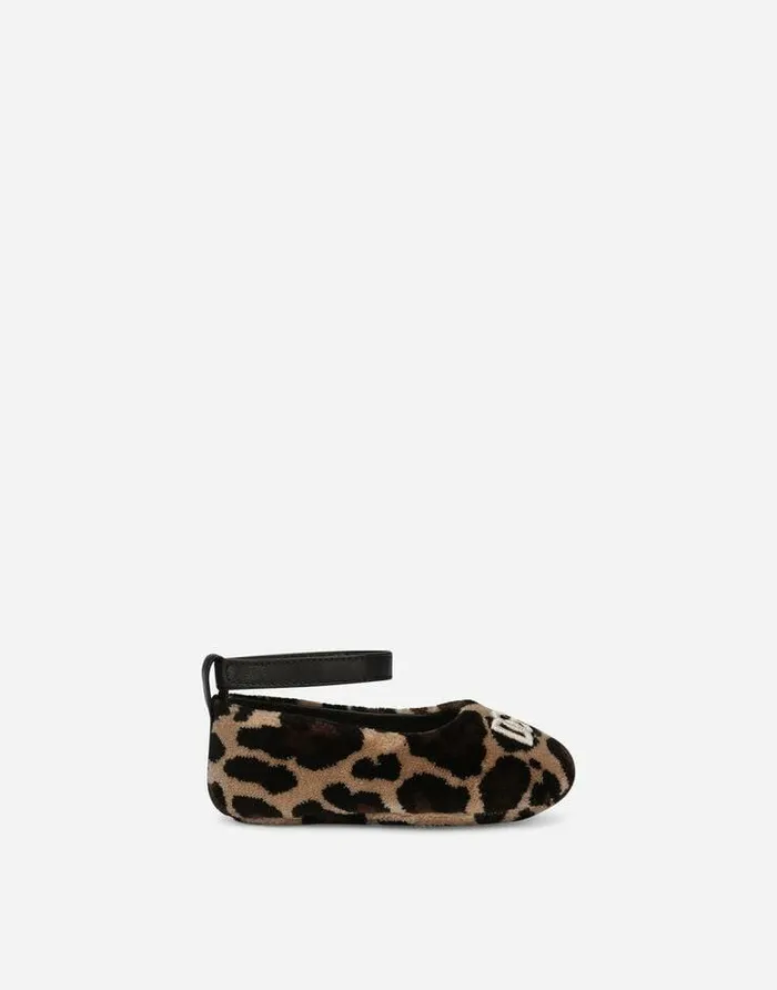 Dolce and Gabbana Newborn Girls039 Shoes 1620 Children Velvet Newborn Ballet Flats With Leopard Print Animal Print Dolce and Gabbana Newborn Girls039 Shoes 1620 Children Velvet Newborn Ballet Flats With Leopard Print Animal Print