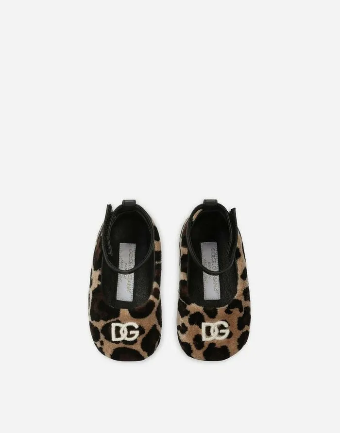 Dolce and Gabbana Newborn Girls039 Shoes 1620 Children Velvet Newborn Ballet Flats With Leopard Print Animal Print Dolce and Gabbana Newborn Girls039 Shoes 1620 Children Velvet Newborn Ballet Flats With Leopard Print Animal Print