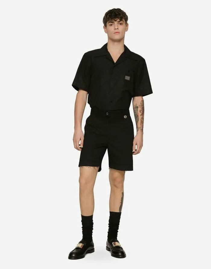 Dolce and Gabbana Trousers And Shorts Men Coin Detail Stretch Cotton Twill Bermuda Shorts Black Dolce and Gabbana Trousers And Shorts Men Coin Detail Stretch Cotton Twill Bermuda Shorts Black