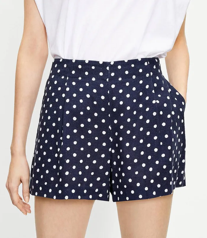 LOFT The Pleated Pull On Short In Polka Dot Forever Navy Women Shorts