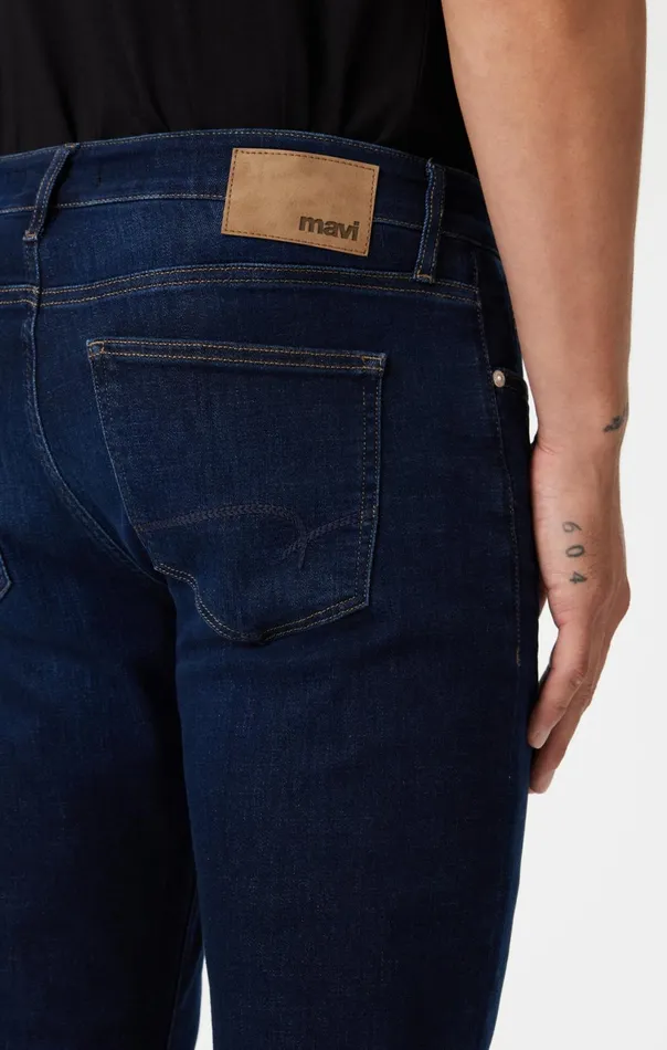 Marcus Slim Straight Leg In Rinse Brushed Feather Blue Men Mavi Jeans Denim Marcus Slim Straight Leg In Rinse Brushed Feather Blue Men Mavi Jeans Denim