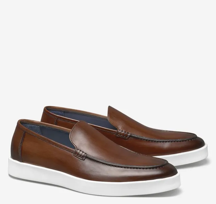 Men Bolivar Venetian Loafer Brown Italian Calfskin JohnstonandMurphy SlipOns and Loafers