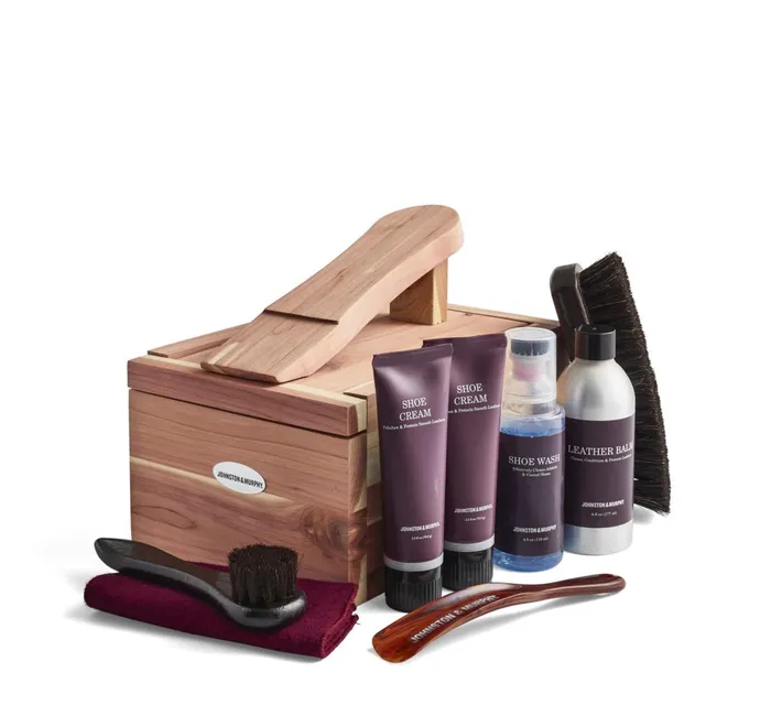 Men Cedar Shoe Care Kit Cedar JohnstonandMurphy Shoe Care and Accessories