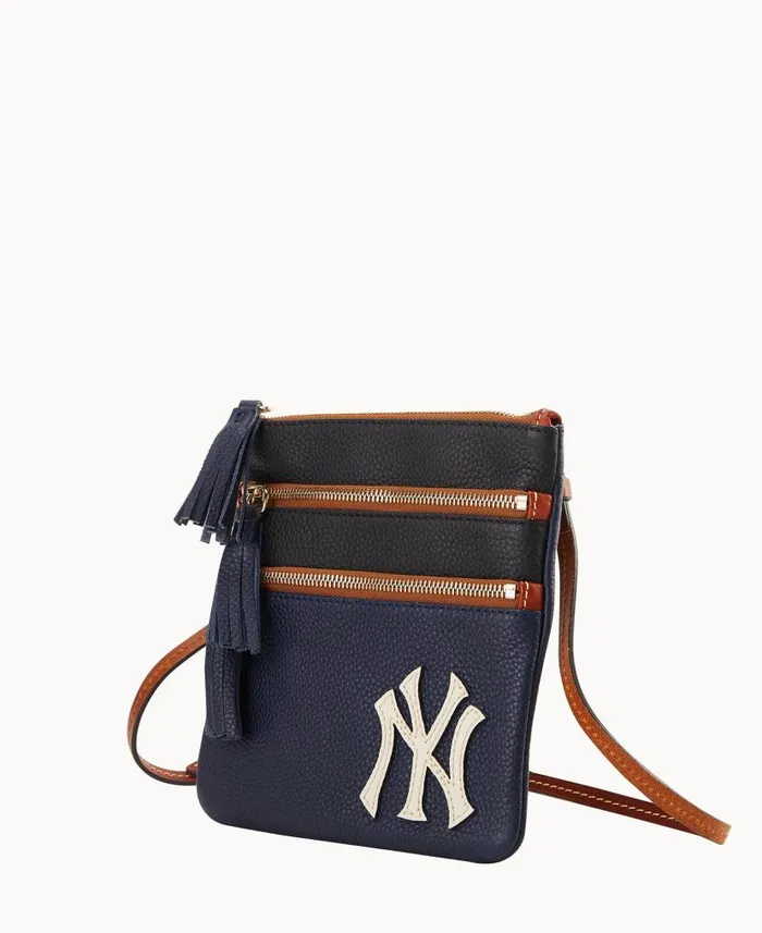 MLB Yankees Triple Zip Crossbody Yankees Woman Dooney and Bourke Crossbodies MLB Yankees Triple Zip Crossbody Yankees Woman Dooney and Bourke Crossbodies