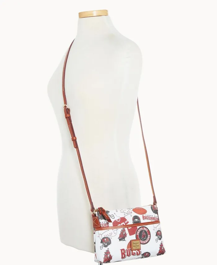 NFL Buccaneers Ginger Crossbody Buccaneers Woman Dooney and Bourke Crossbodies