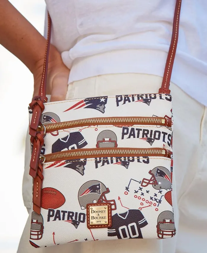 NFL Patriots N S Triple Zip Crossbody Patriots Woman Dooney and Bourke Crossbodies