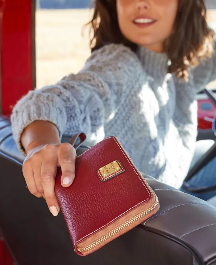 Pebble Grain Large Zip Around Wristlet Black ManWoman Dooney and Bourke Wallets Pebble Grain Large Zip Around Wristlet Black ManWoman Dooney and Bourke Wallets