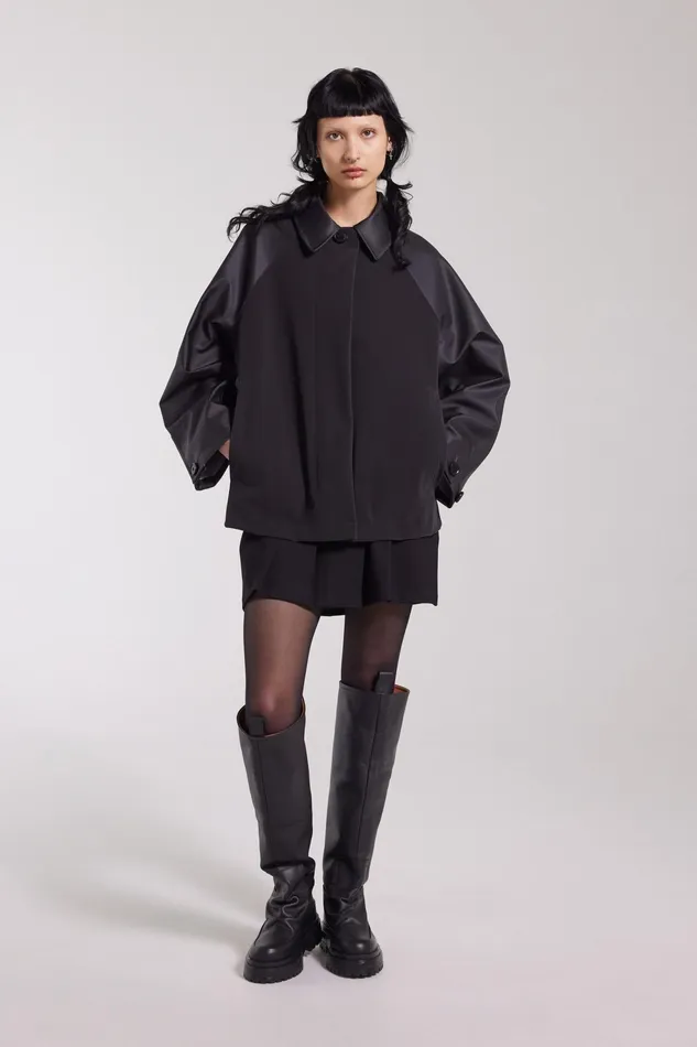 Raincoats Women Stutterheim Bandhagen Raincoat Black