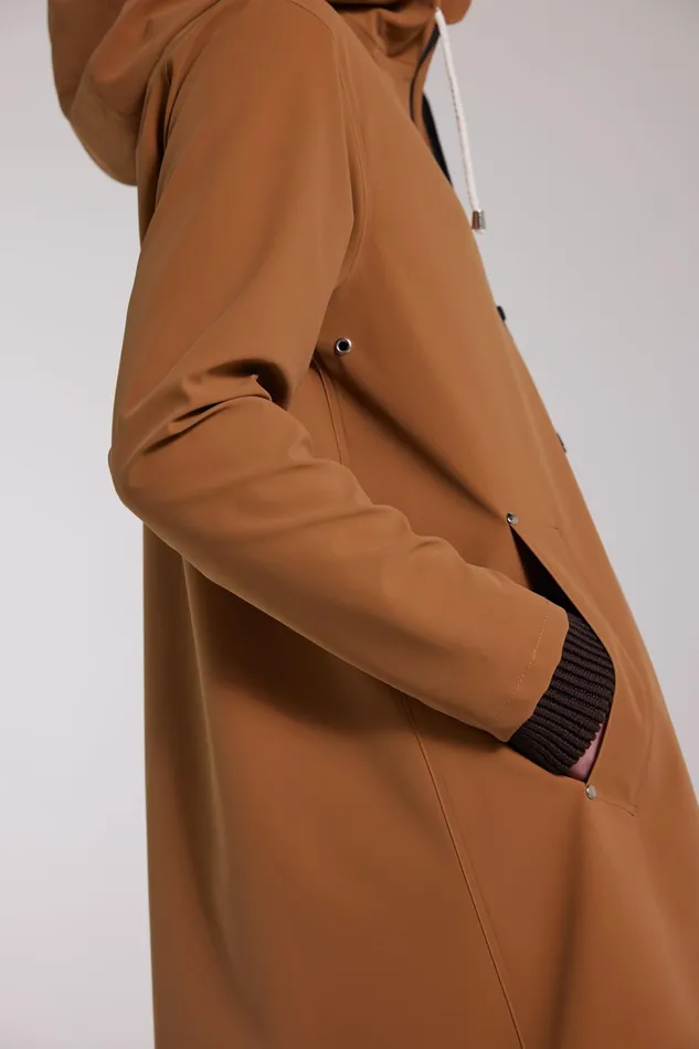 Raincoats Women Stutterheim Mosebacke Lightweight Matte Zip Raincoat Cognac