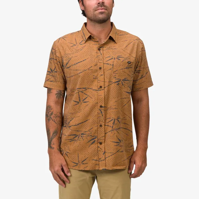 Reef TShirts and Shirts Stanley Short Sleeve Woven Shirt Cathay Spice 8211 Men