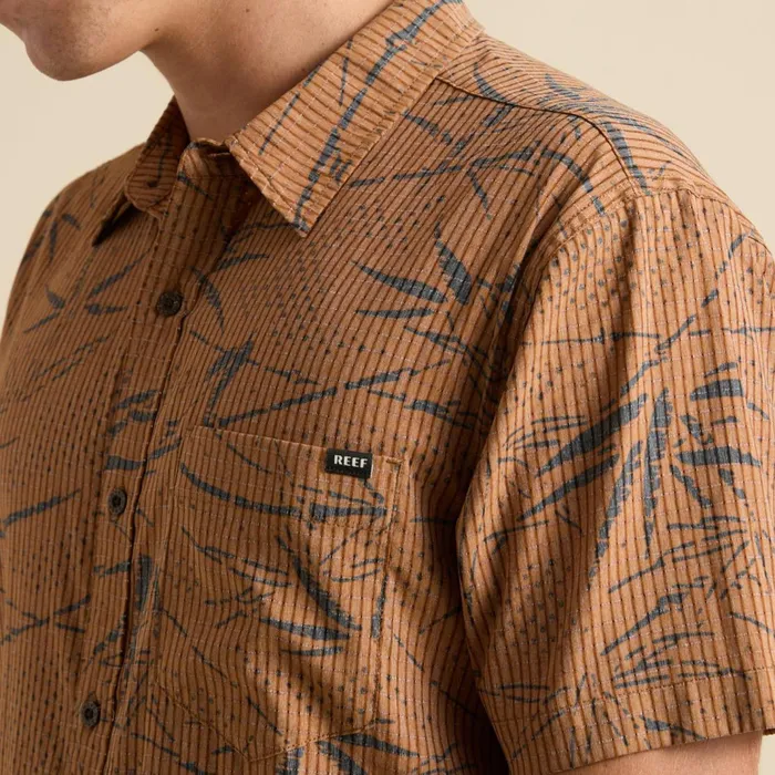 Reef TShirts and Shirts Stanley Short Sleeve Woven Shirt Cathay Spice 8211 Men Reef TShirts and Shirts Stanley Short Sleeve Woven Shirt Cathay Spice 8211 Men