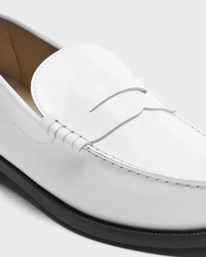 Shoes Women Theory City Loafer In Leather White