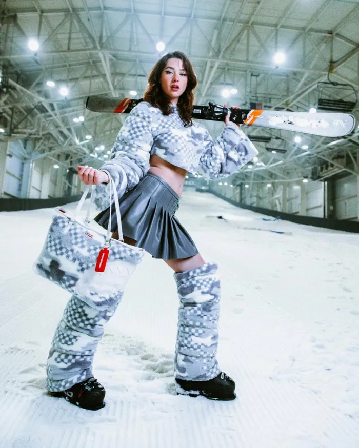 SPRAYGROUND 3AM PLUSH SWISS ALPS TOTE Bags