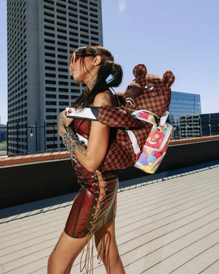 SPRAYGROUND BEAR WEARING BACKPACK AS A BACKPACK Bags