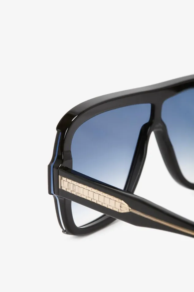 Sunglasses Women Victoria Beckham Layered Mask Sunglasses In Black Gradient