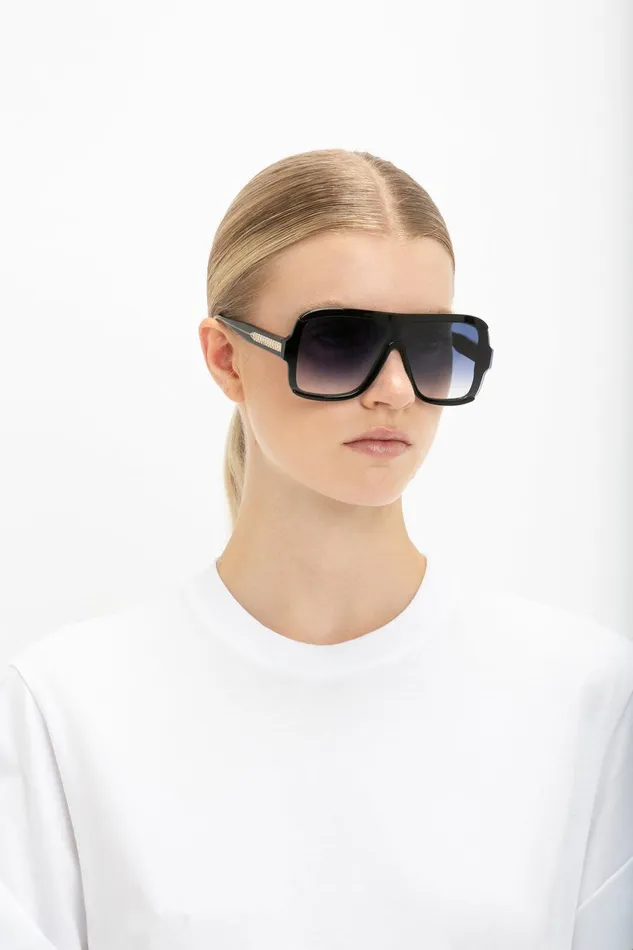 Sunglasses Women Victoria Beckham Layered Mask Sunglasses In Black Gradient