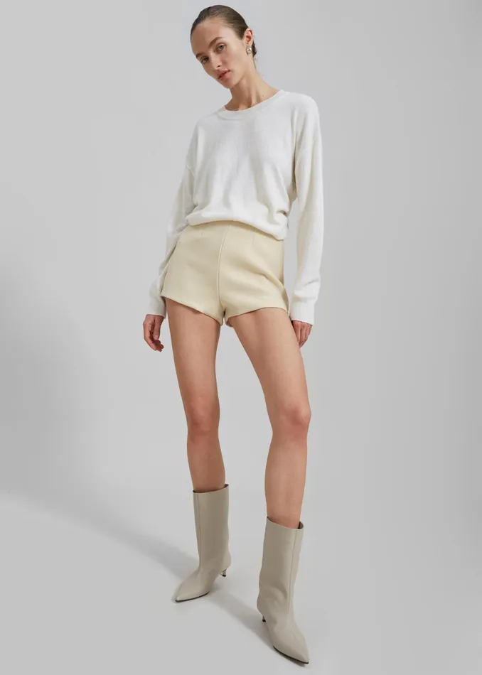 The Frankie Shop Bottoms Mira Hot Pants 8211 Cream 8211 Women