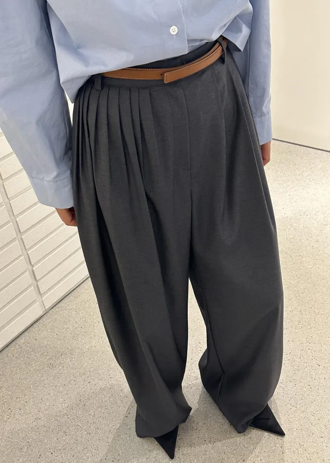 The Frankie Shop Bottoms Nyla Pleated Pants 8211 Charcoal 8211 Women
