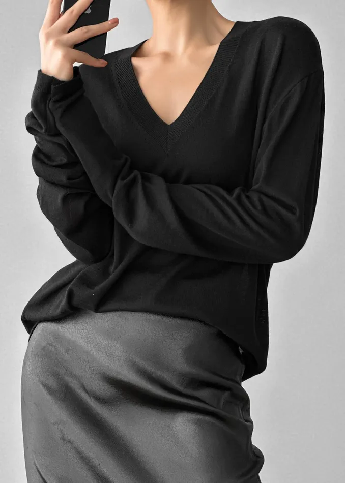 The Frankie Shop Knitwear Juro VNeck Knit 8211 Black 8211 Women
