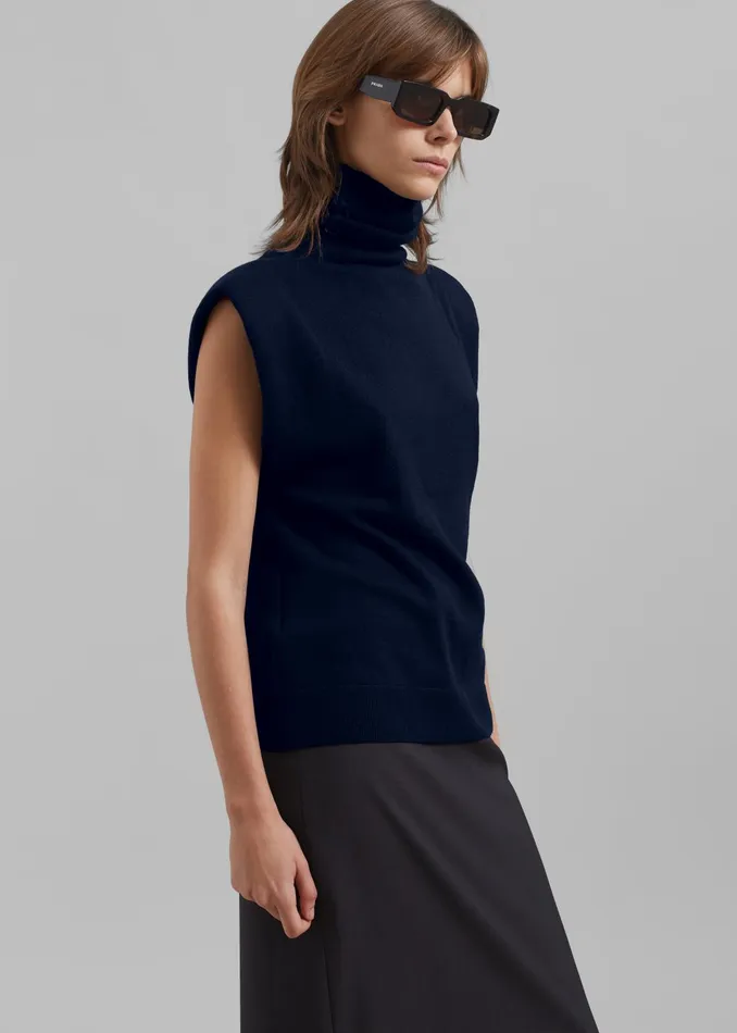 The Frankie Shop Knitwear Nadia Thin Padded Sleeveless Turtleneck 8211 Navy 8211 Women