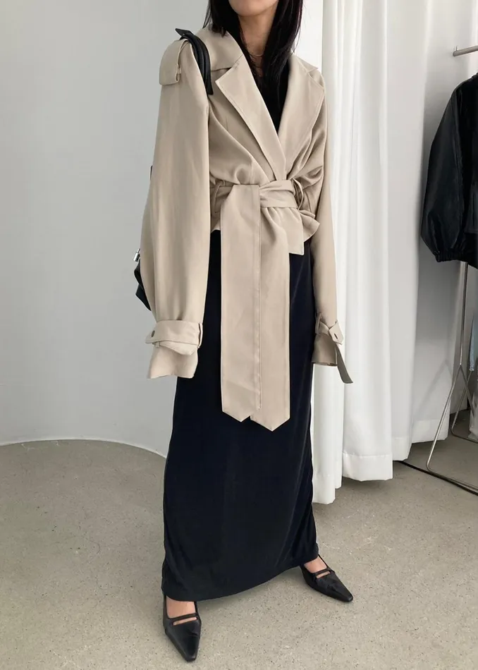 The Frankie Shop Outerwear Faven Cropped Trench 8211 Beige 8211 Women
