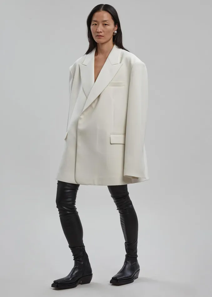The Frankie Shop Outerwear Sadie Oversized Double Breasted Blazer 8211 Cream 8211 Women