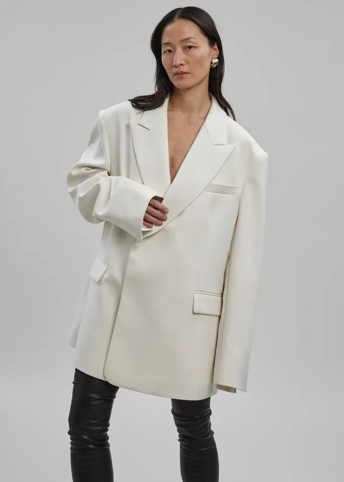The Frankie Shop Outerwear Sadie Oversized Double Breasted Blazer 8211 Cream 8211 Women