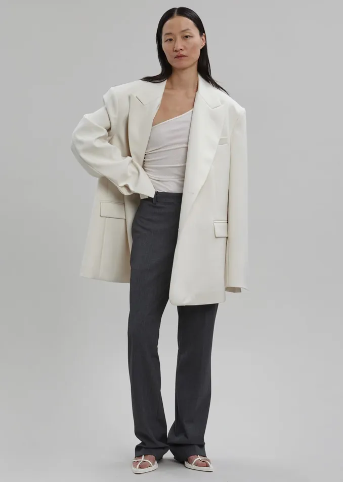 The Frankie Shop Outerwear Sadie Oversized Double Breasted Blazer 8211 Cream 8211 Women