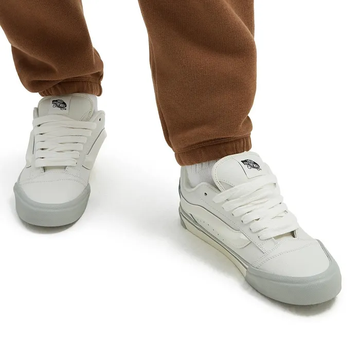 Vans Classics Men Knu Skool Shoes White