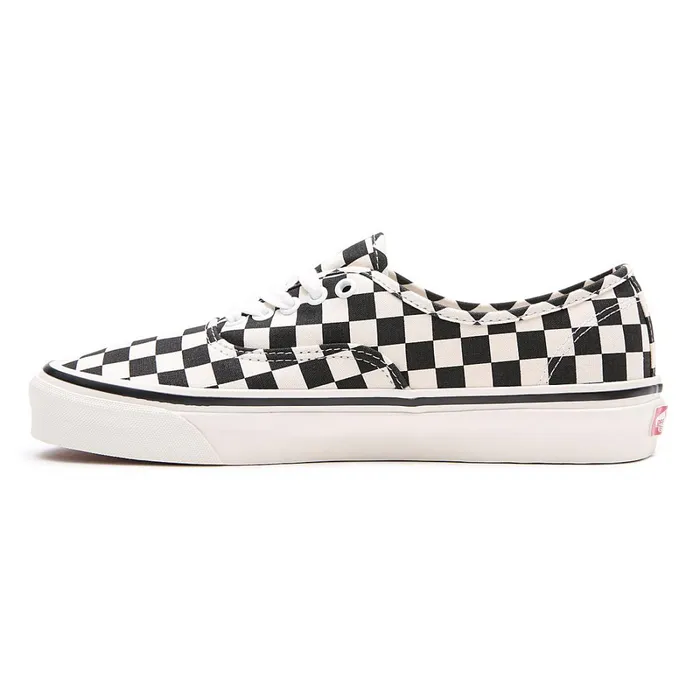 Vans Classics Women Anaheim Factory Authentic 44 DX Shoes Black White