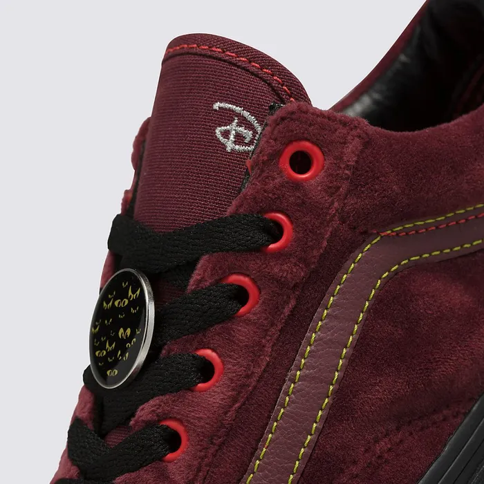 Vans Lowtop Shoes Women Disney X Old Skool Stackform Shoes Red