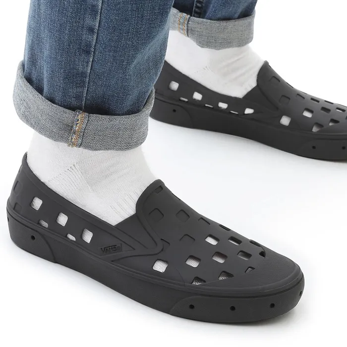 Vans Slipon Shoes Men SlipOn TRK Shoes Black