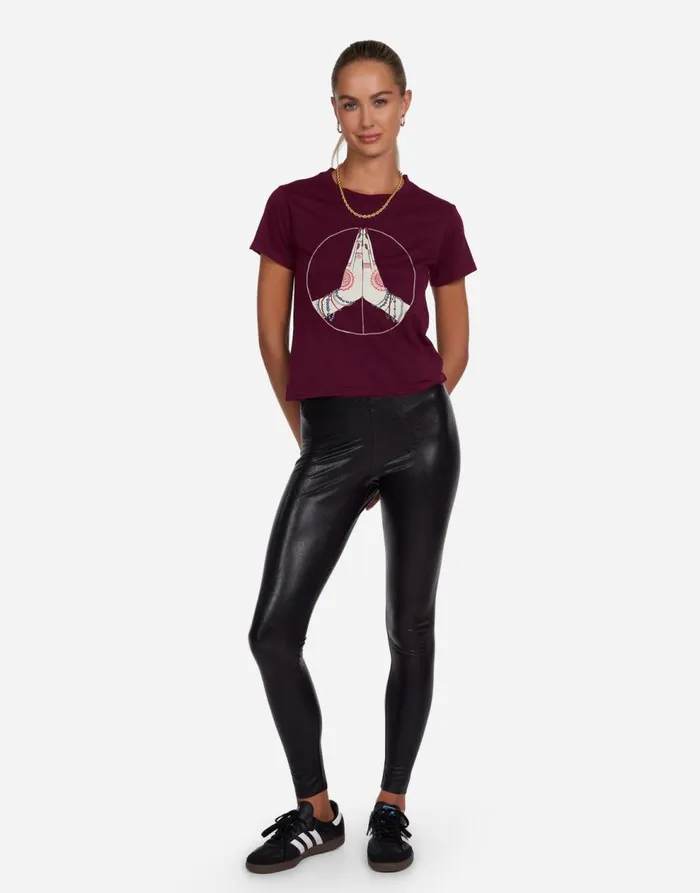 Women039s Ursula Peace Love Serenity Berry Wine Lauren Moshi Short Sleeve
