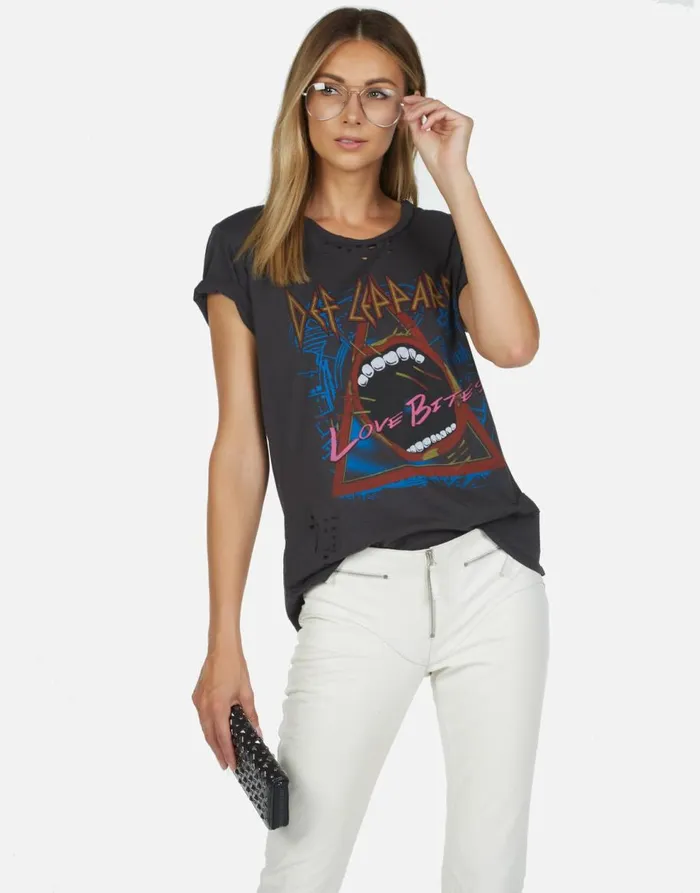 Women039s Wolf Love Bites Onyx Lauren Moshi Short Sleeve