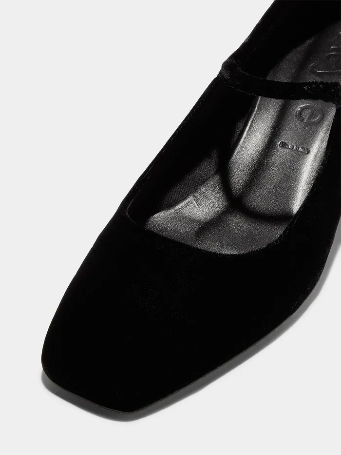 Women Aline Velvet MaryJane Pumps Aeyde Pumps