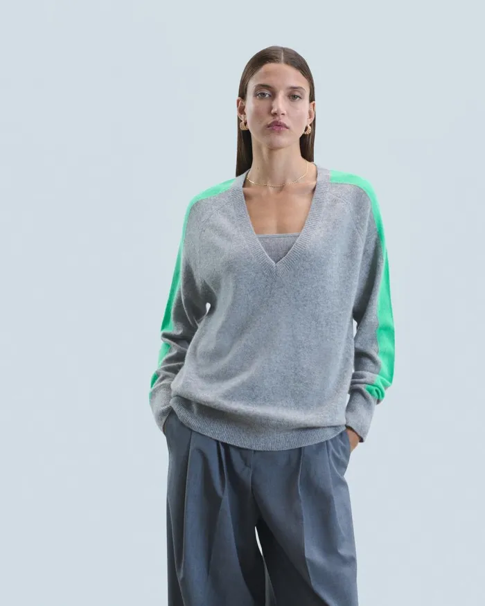 Women Cashmere Sweaters From Future Oversized VNeck Sweater With TwoTone Stripes Dark Heather Gray