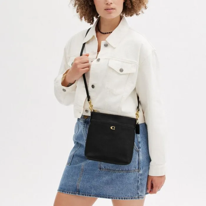 Women Crossbody Bags Coach Kitt Messenger Crossbody Brassblack