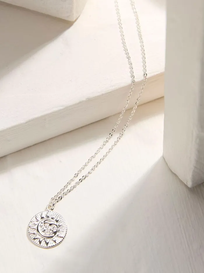 Women Jewellery Fat Face Gold Sun Necklace