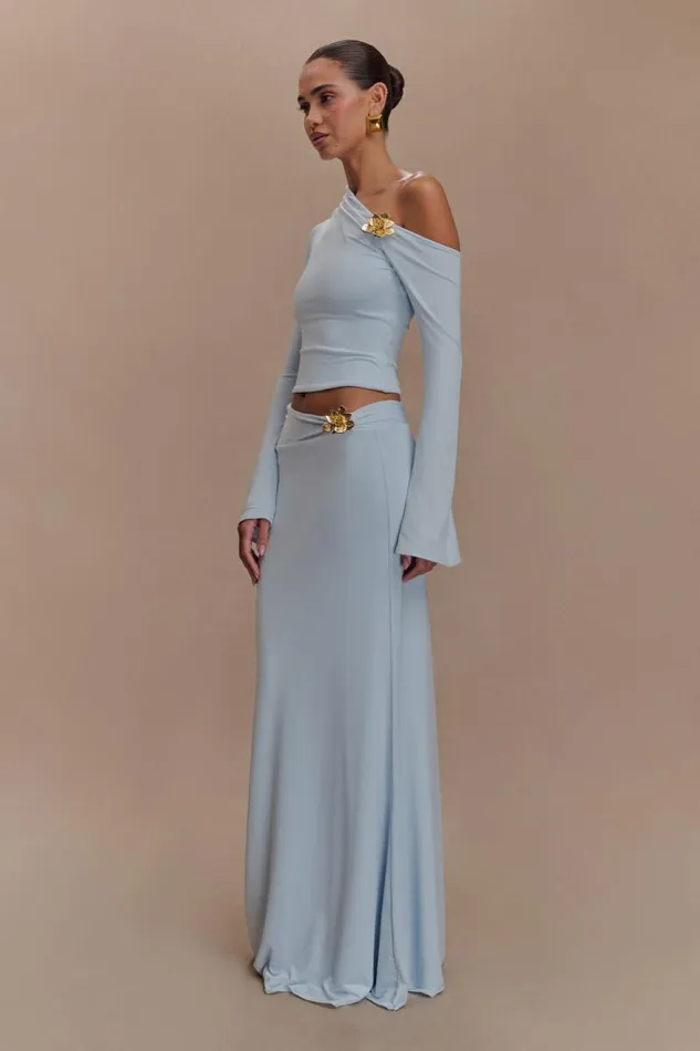 Women Meshki Dresses Ainsley Asymmetrical Long Sleeve Top With Floral Hardware 8211 Pale Blue